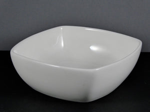 #7570 BOWL 4" SQUARE ROUNDED (8 OZ.)